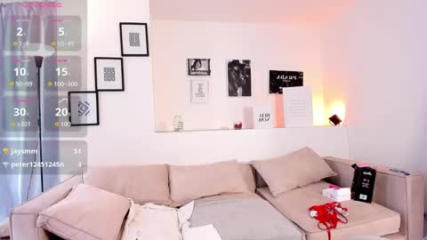 Snapshot of mia_corner chatting on September 28, 6:28 pm mia_corner online show from September 28, 6:28 pm
