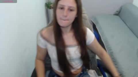 Mia online show from October 11, 1:16 pm