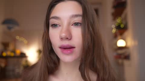 Mia online show from December 14, 6:14 pm