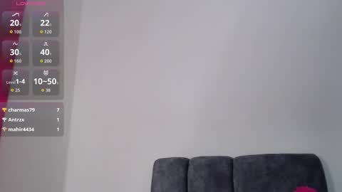 M I A online show from November 14, 2:41 pm