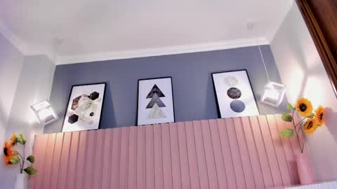 Mia  online show from April 16, 12:16 pm