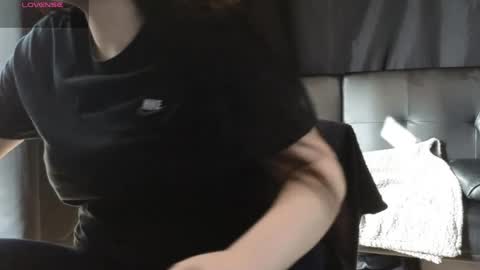 Golden ones online show from March 25, 2:57 pm