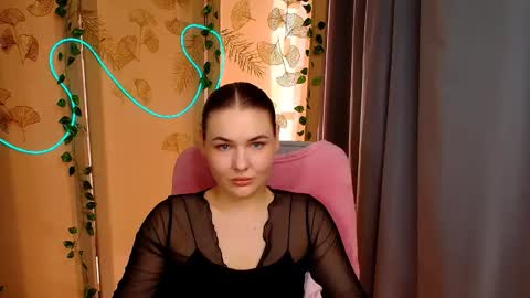 mia_lemm online show from May 22, 7:37 am