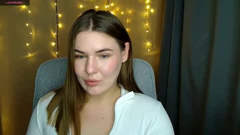 mia_lemm online show from November 20, 9:41 am