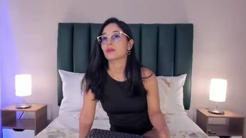 Mia Molina online show from July 30, 7:14 pm