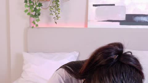 mia_oconner online show from January 30, 6:10 pm