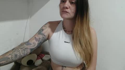 Mia Sepulveda online show from February 16, 11:59 pm