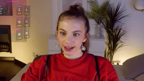 Mia online show from November 20, 6:45 am