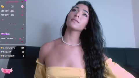 Mia online show from January 23, 5:31 pm