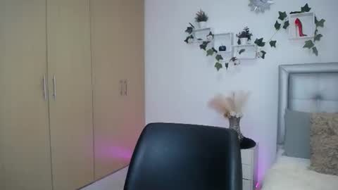 miaa_star_1x online show from January 9, 9:48 am