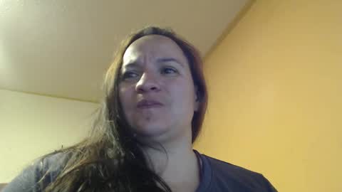 Snapshot of miaabrownn chatting on February 11, 12:49 am MIA online show from February 11, 12:49 am