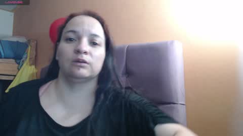 Snapshot of miaabrownn chatting on December 11, 2:09 am MIA online show from December 11, 2:09 am