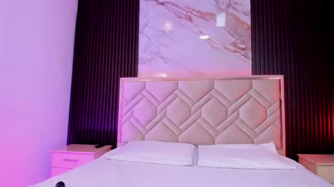 Miaa Farrel online show from September 8, 7:13 pm