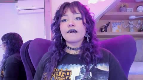 Mia online show from October 7, 3:57 am