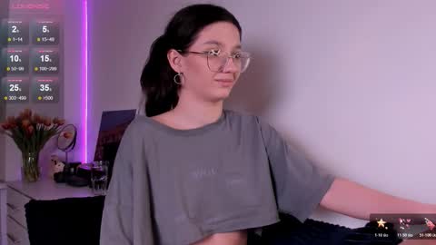 mia online show from March 7, 8:42 pm