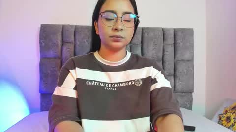 miah new independent model acount online show from October 30, 2:12 am