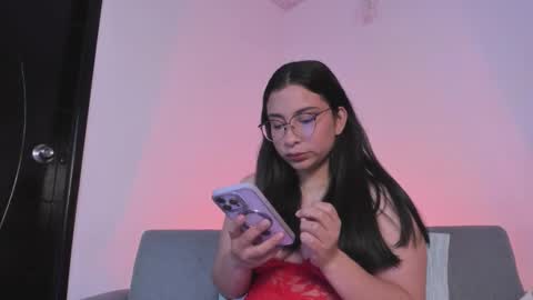 miah new independent model acount online show from March 18, 1:22 am