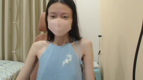 miahchan68 online show from April 9, 2:01 pm