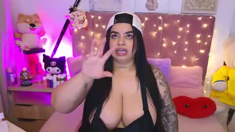 Miah Joness online show from May 21, 12:06 am