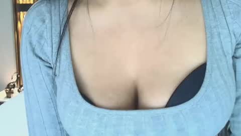 MIA HOTMEZ online show from September 23, 11:37 am