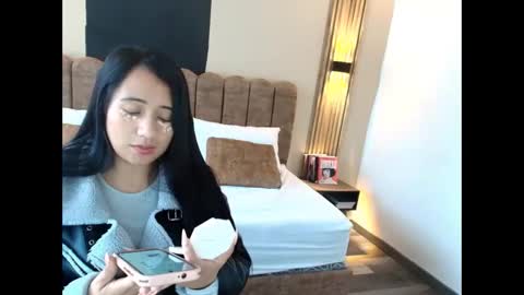 MIA HOTMEZ online show from September 18, 12:42 pm