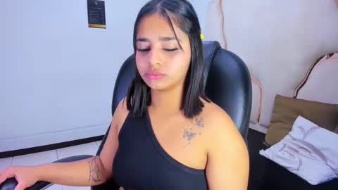 miahsex69 online show from October 31, 4:57 am