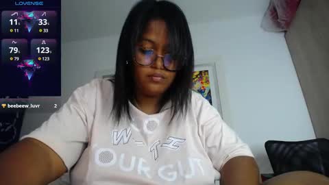 miajoseph_ online show from January 22, 8:51 am