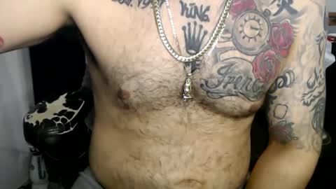 Snapshot of miaking chatting on March 2, 4:17 am Mark online show from March 2, 4:17 am