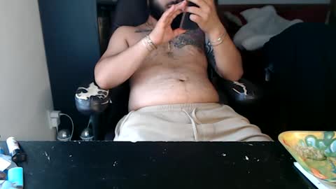 Snapshot of miaking chatting on September 24, 2:24 pm Mark online show from September 24, 2:24 pm