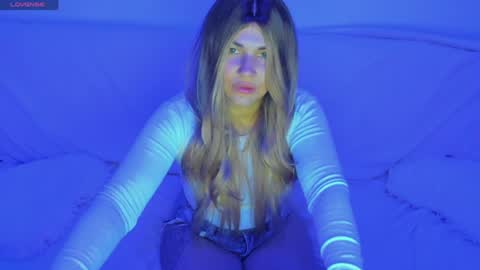 Mia Kittyy online show from April 29, 10:25 pm