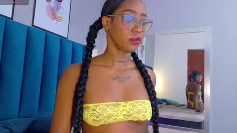 Mia  online show from May 12, 12:36 pm