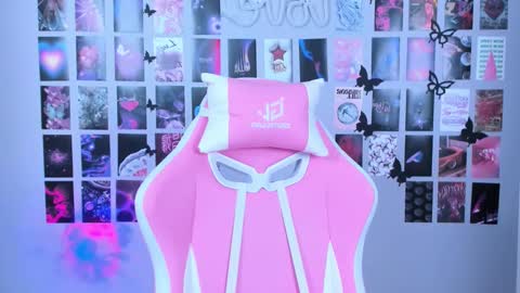 miamilas online show from March 3, 8:38 am