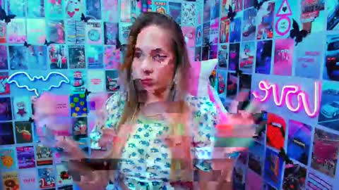 miamilas online show from October 2, 4:39 pm