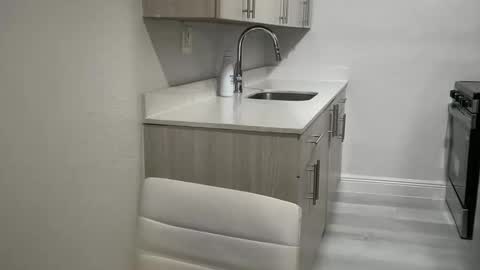 MiamiWorld online show from March 8, 10:08 am