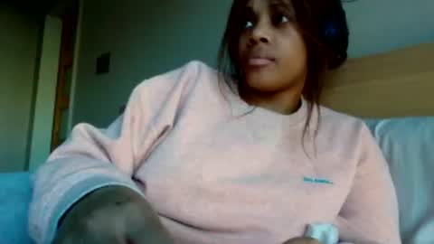 MiaMuffn online show from December 13, 1:22 pm