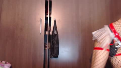 Snapshot of miancuntydoll chatting on December 20, 3:14 am MianCuntyDoll online show from December 20, 3:14 am