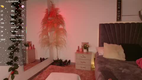 miaoconell online show from April 4, 9:00 pm