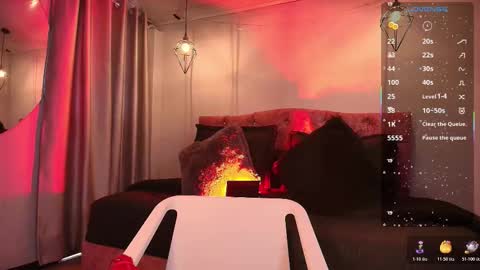 miaoconell online show from November 10, 8:55 pm