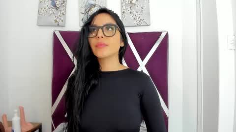 Mia Quevedo online show from April 12, 2:54 pm