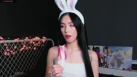 Liz online show from April 19, 6:54 pm