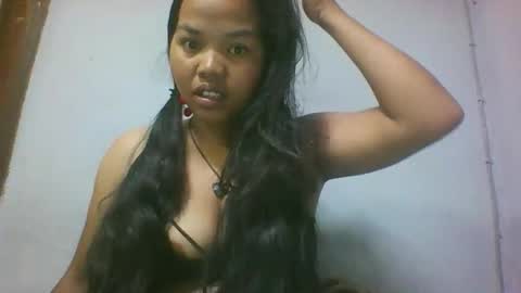 miarii online show from March 3, 8:32 am