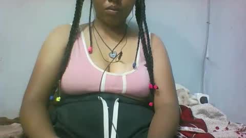 miarii online show from February 8, 5:05 pm