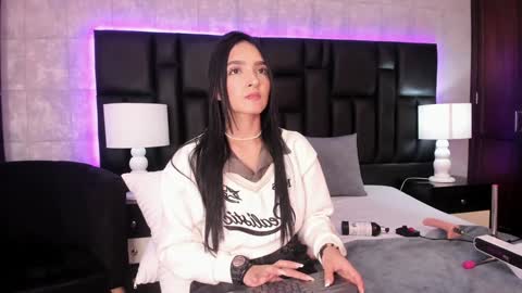 Mia Sweetth online show from December 27, 6:53 pm