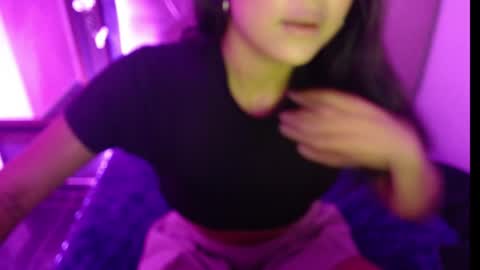 miathonsom online show from April 20, 8:56 pm