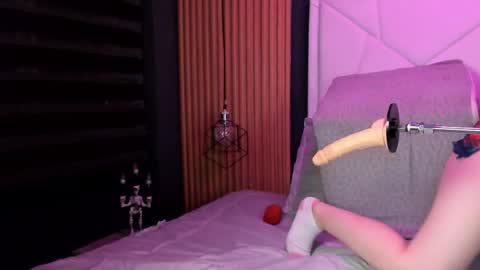 miatorres4 online show from March 31, 3:51 am