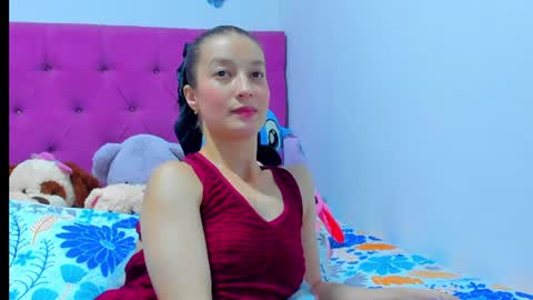 Chloe  online show from June 19, 11:33 pm
