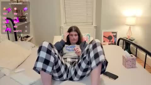 Mia  online show from October 20, 10:37 pm