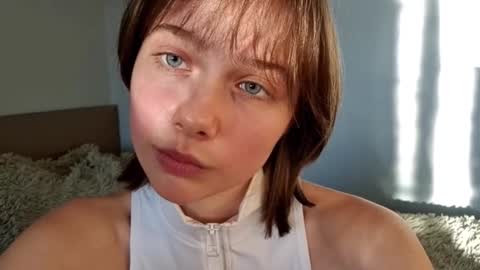 Luna online show from September 25, 2:57 pm