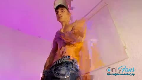 Michael Boy online show from February 5, 8:23 pm