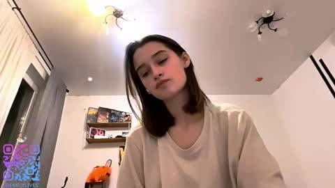 Emily online show from November 8, 2:31 pm